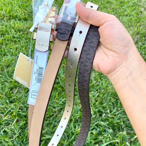 Michael Kors 2 For 1 Logo Belt Set - Picture 4 of 4